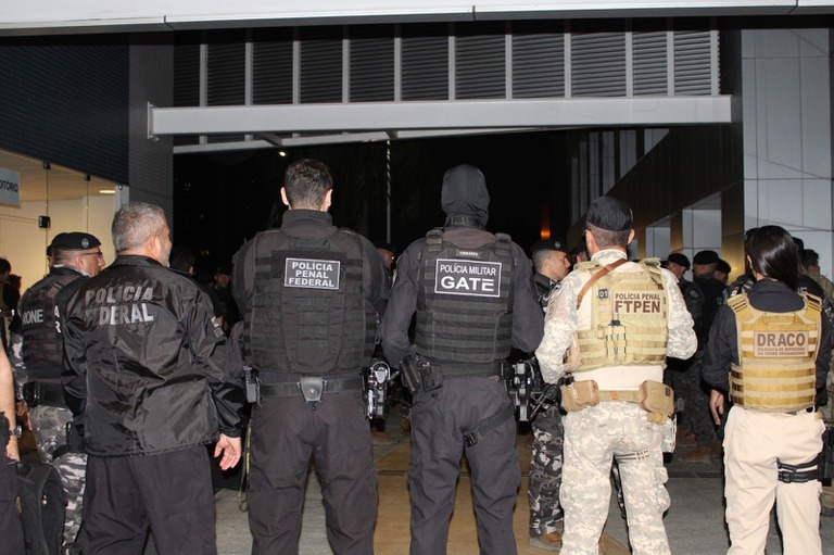 Facções criminosas são alvos de operação da PF em 16 estados