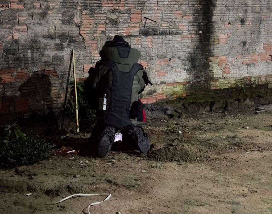Granada é encontrada em quintal de casa no Japiim