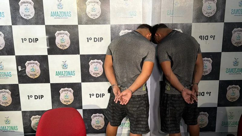 VÍDEO: Suspeito é preso com mochila recheada de maconha em adega de Manaus