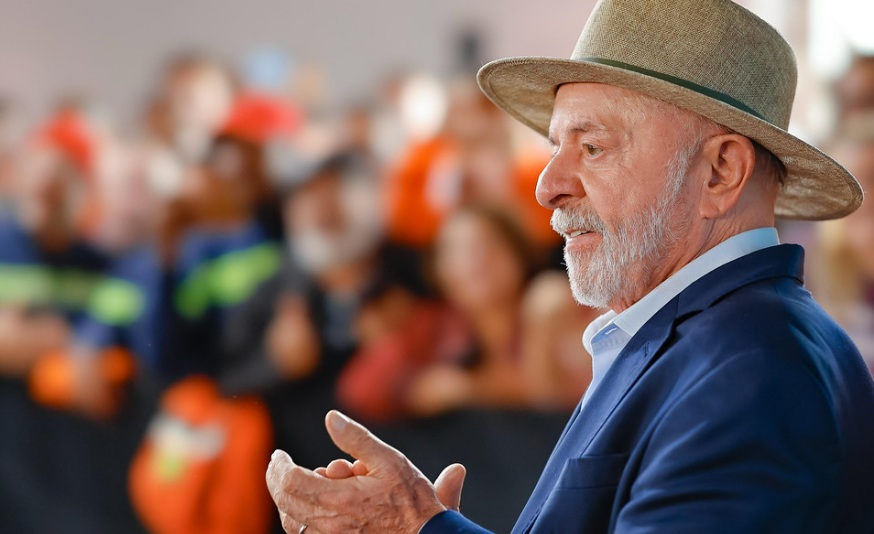 Lula muda mais uma vez data de visita ao Amazonas