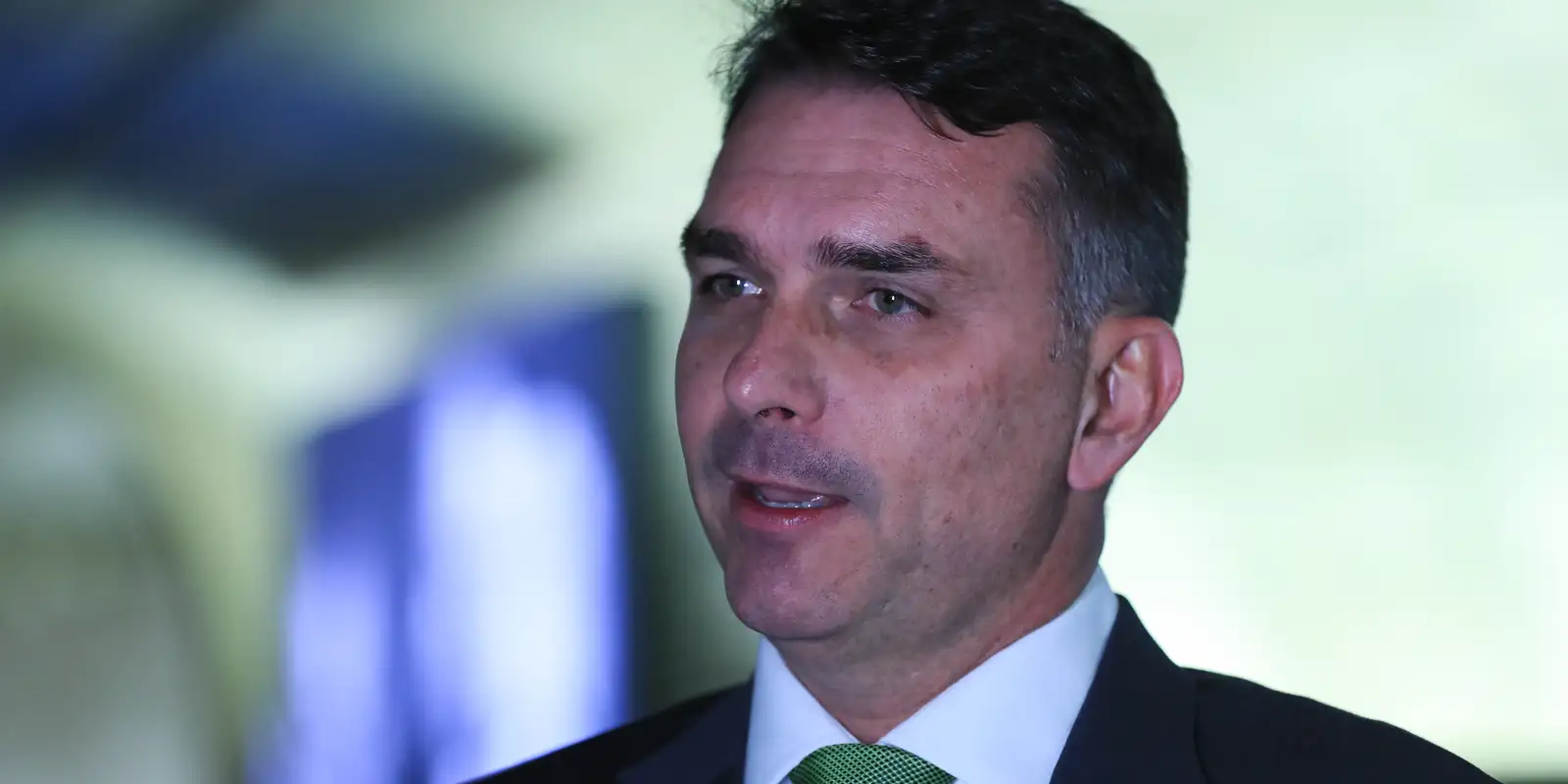 Flávio confirma encontro com Vorcaro após banqueiro ter sido preso