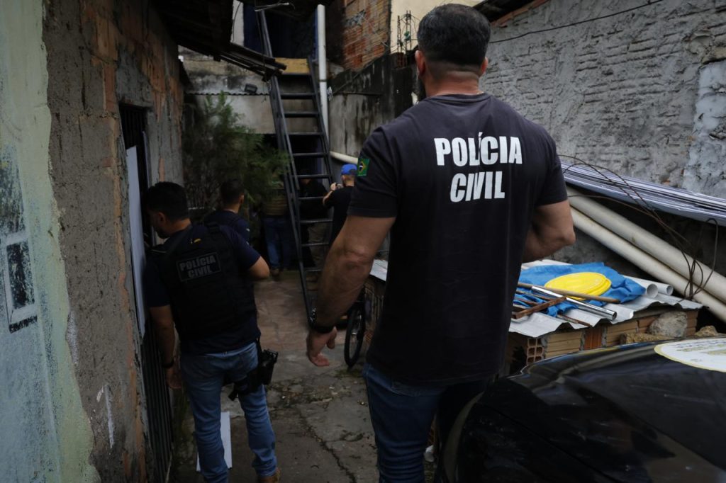 Operação mira envolvidos em roubo à joalheria no Centro de Manaus