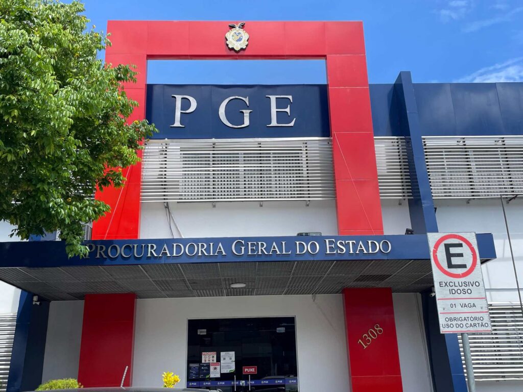 Golpistas usam nome da PGE-AM para aplicar golpes pelo WhatsApp