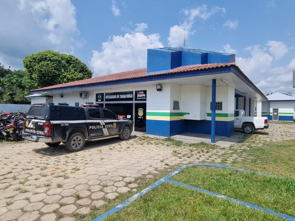 Professor é preso após menina de 11 anos contar à mãe que era estuprada em escola no AM