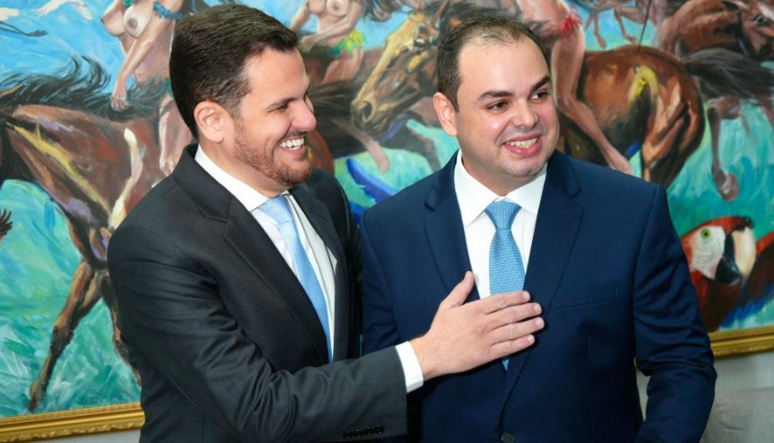 Renato Júnior pede a Roberto Cidade que Governo ajude a tapar os buracos de Manaus