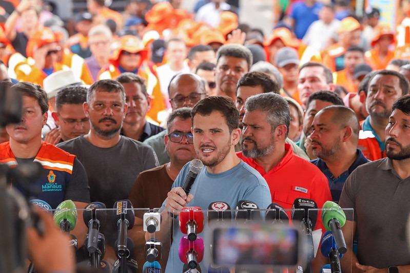 Renato Junior lança megaoperação tapa-buracos em Manaus