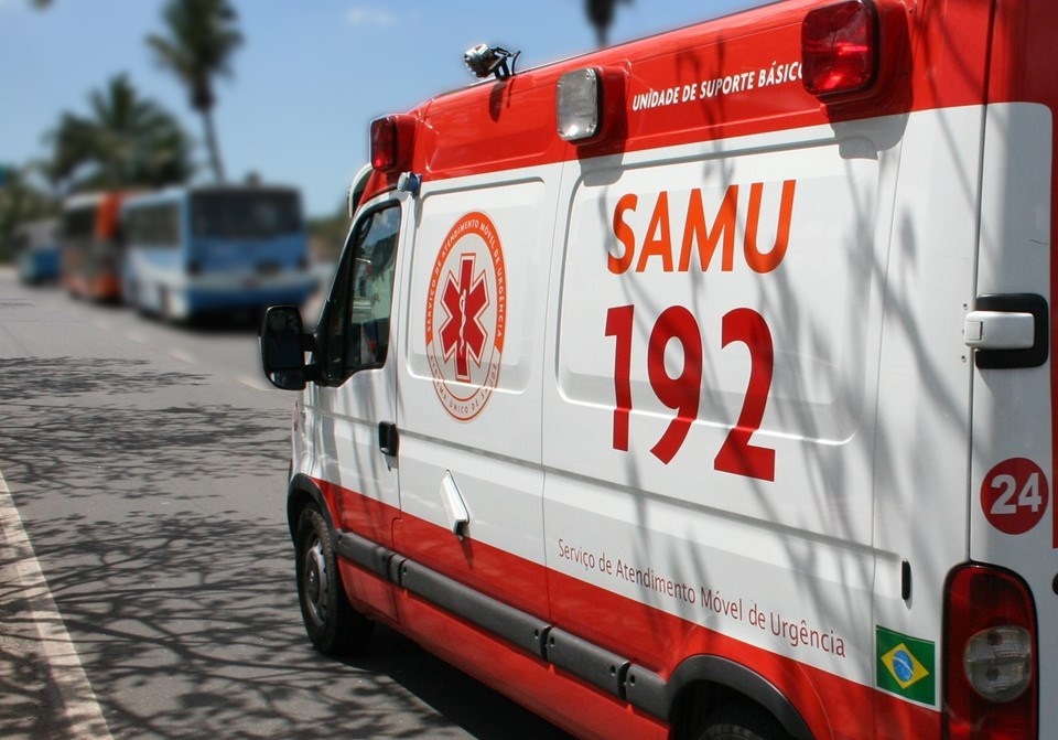 Central de Regulação do Samu em operação com equipe de atendimento emergencial