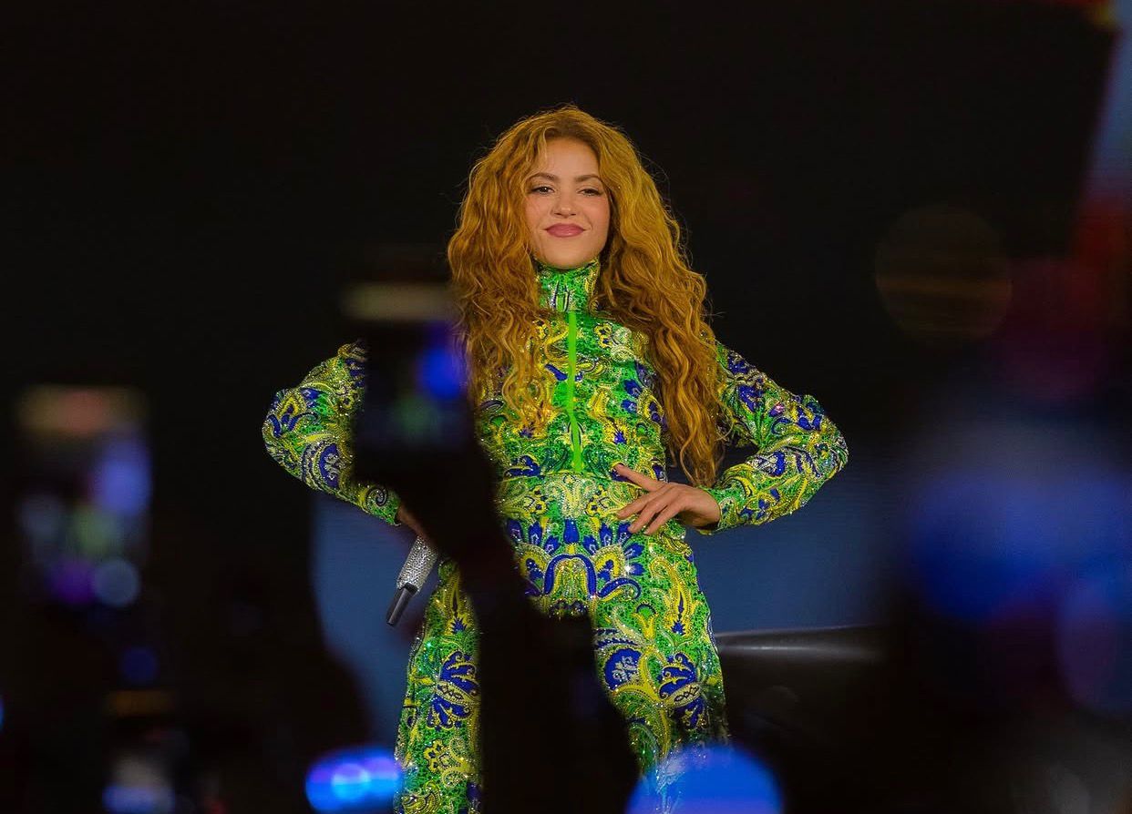 Shakira faz história em Copacabana com público recorde e divide opiniões sobre playback