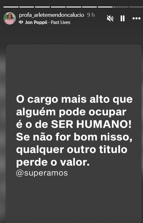 Trocada na Seduc por pós-graduado em gestão escolar, Arlete Mendonça posta ironia sobre cargo