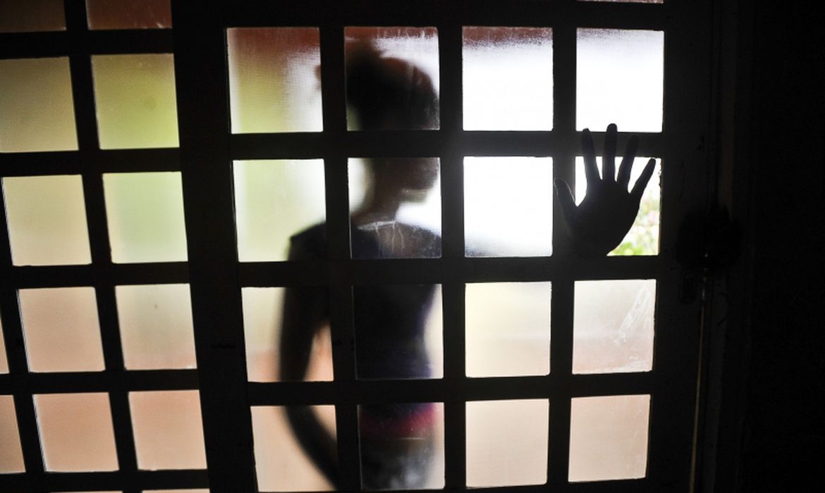 Padrasto é preso no AM por abusar de enteada; crimes começaram quando a vítima tinha 5 anos