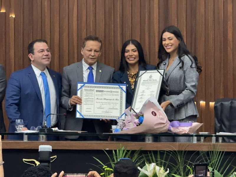 Marciele Albuquerque recebe Título de Cidadã do Amazonas