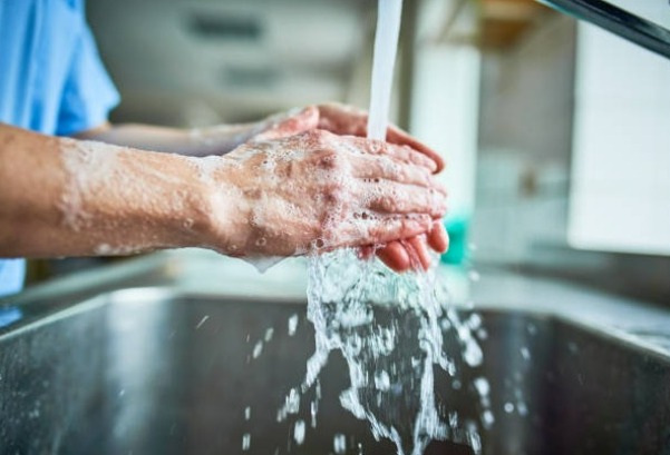 Tecnologia amplia controle de infecções hospitalares e fortalece adesão à higiene das mãos na Hapvida