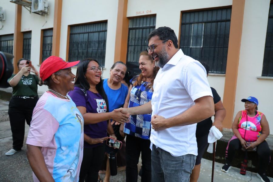 Wilson Lima participa de encontro com grupos de idosos