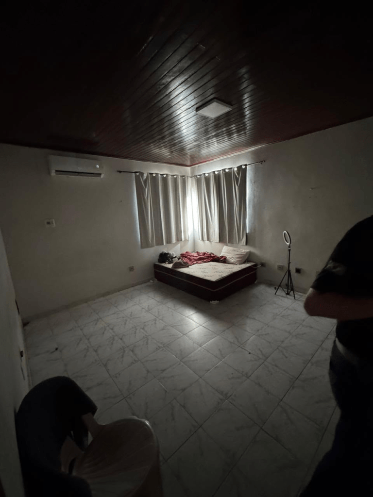 Adolescente resgatada de prostíbulo em Manaus contraiu sífilis; polícia rastreia clientes via Pix