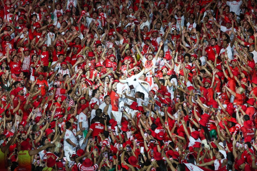 Garantido encerra segunda noite celebrando a diversidade e os laços ancestrais no Bumbódromo