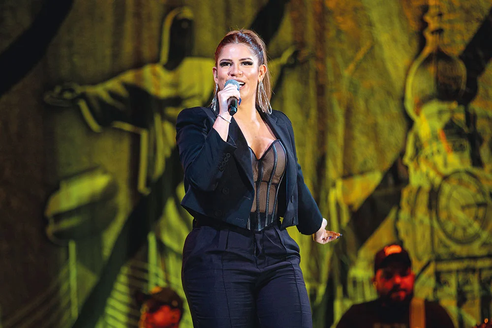 VÍDEO: Filme sobre Marília Mendonça divulga elenco; saiba quem interpretará a cantora