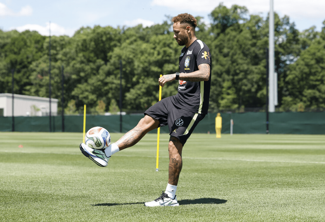 Ancelotti confirma Neymar contra Escócia após vitória do Brasil