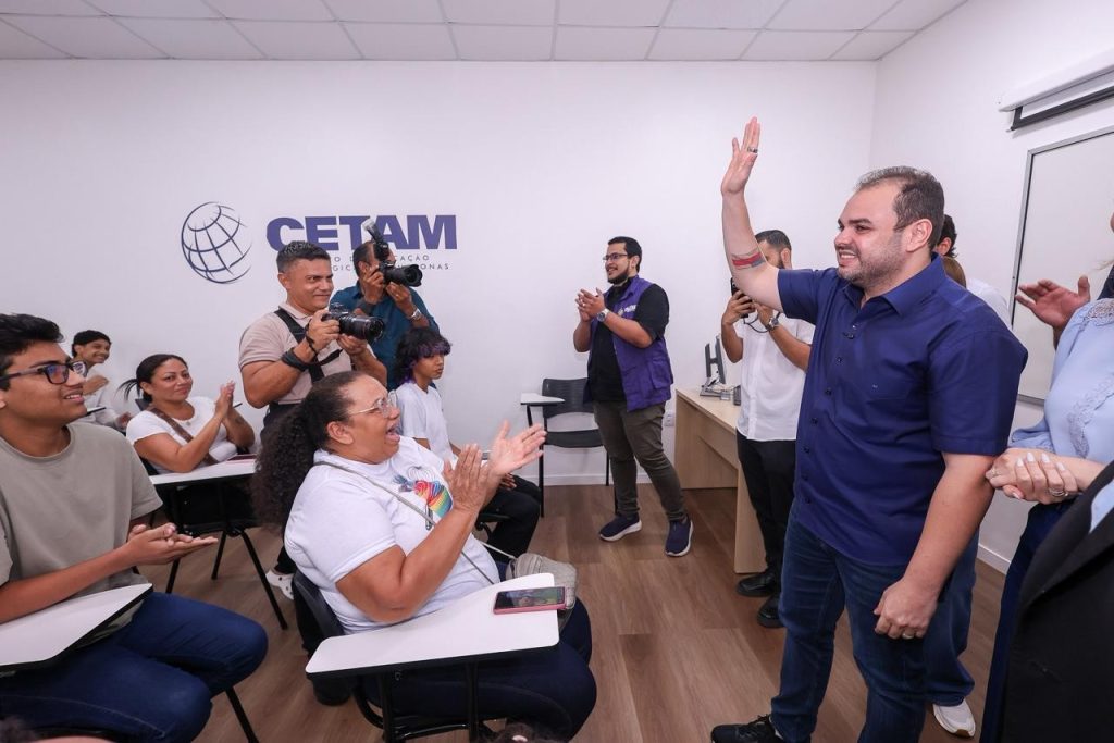 Governador Roberto Cidade inaugura escola do Cetam na Compensa em Manaus