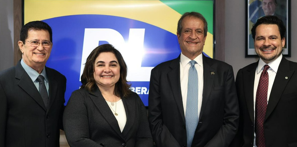 Em meio à crise Michelle X Flávio, TSE mantém contas do PL reprovadas