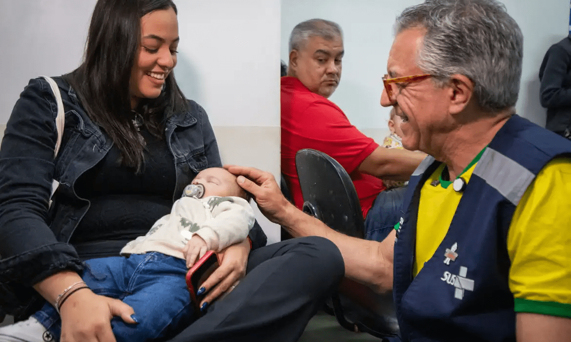 SUS inicia aplicação da vacina Pneumo 20 para crianças em todo o Brasil