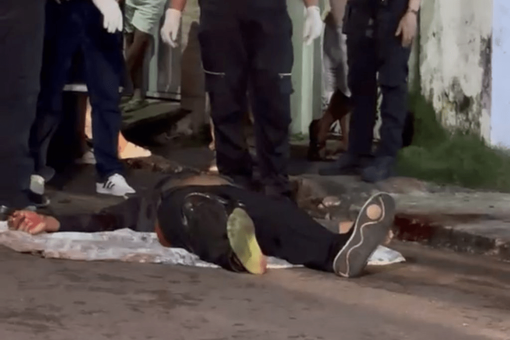 'Sorriso' é encontrado morto com marca de tiro na zona norte de Manaus