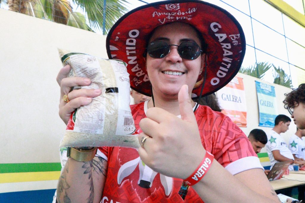veja como garantir pulseira grátis para os shows de Leonardo e Filho do Piseiro