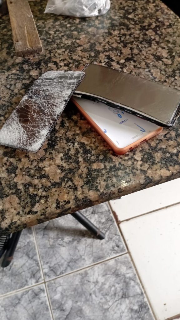 VÍDEOS: Homem invade casa, agride ex e a deixa em estado grave em Manaus: “Ela está morrendo”