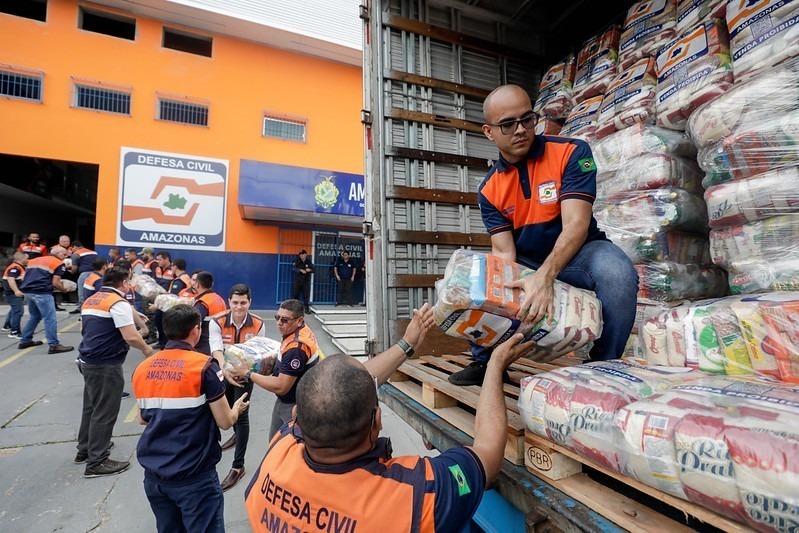 Cheia no Amazonas afeta mais de 223 mil pessoas, diz governo