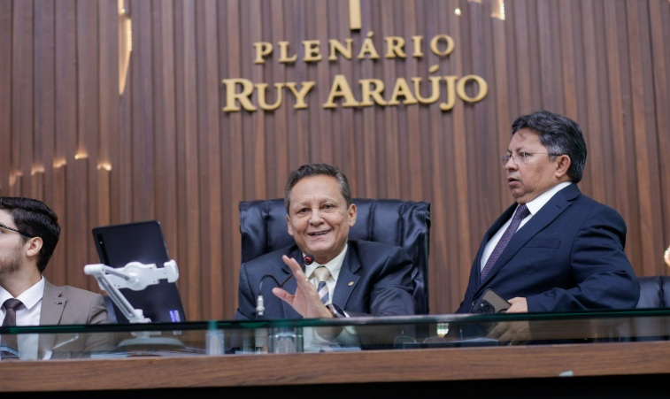 STF determina que deputados do Amazonas escolham novo presidente da Aleam
