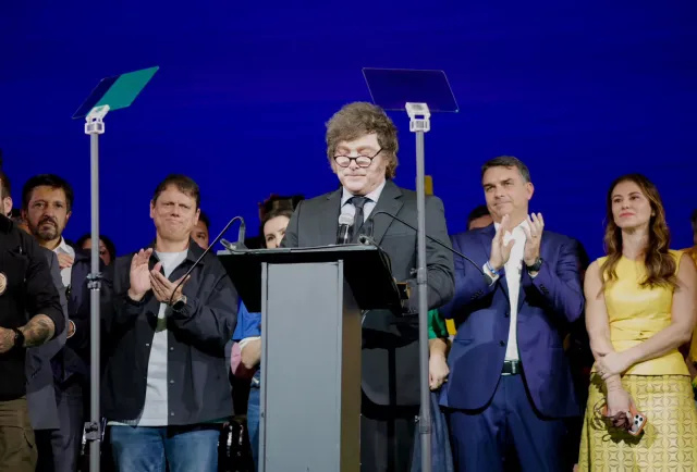 As lágrimas de Flávio Bolsonaro