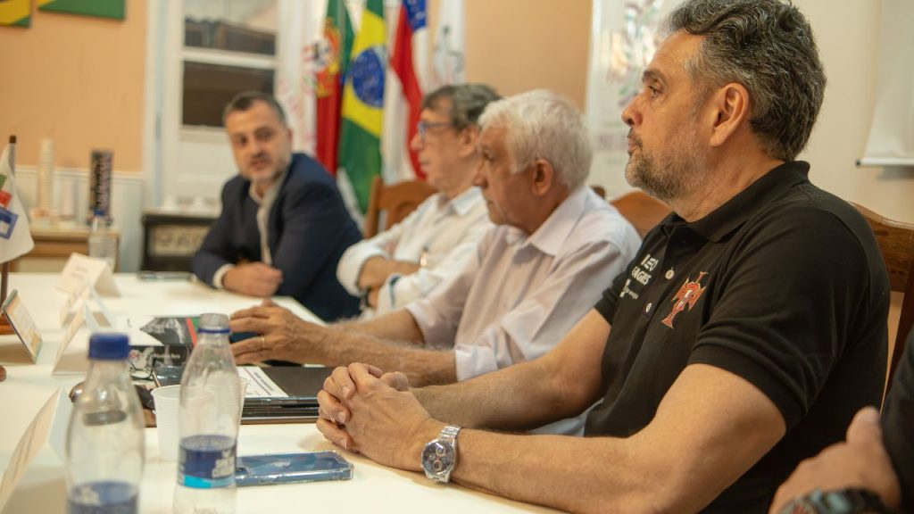 Confraria da Cultura Luso-Brasileira reúne trade turístico e setor de aviação para ampliar conexões entre Manaus e a Europa