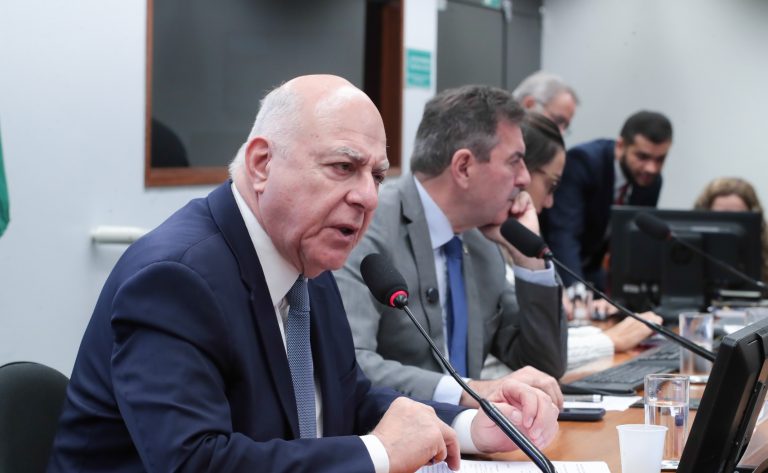 Câmara dos deputados aprova aumento no repasse de verba pública aos municípios