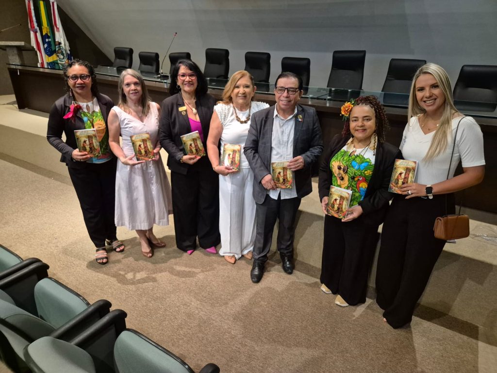 Escritora Maria Auxiliadora Tribuzzi leva a voz da Amazônia ao Museu do Louvre, em Paris