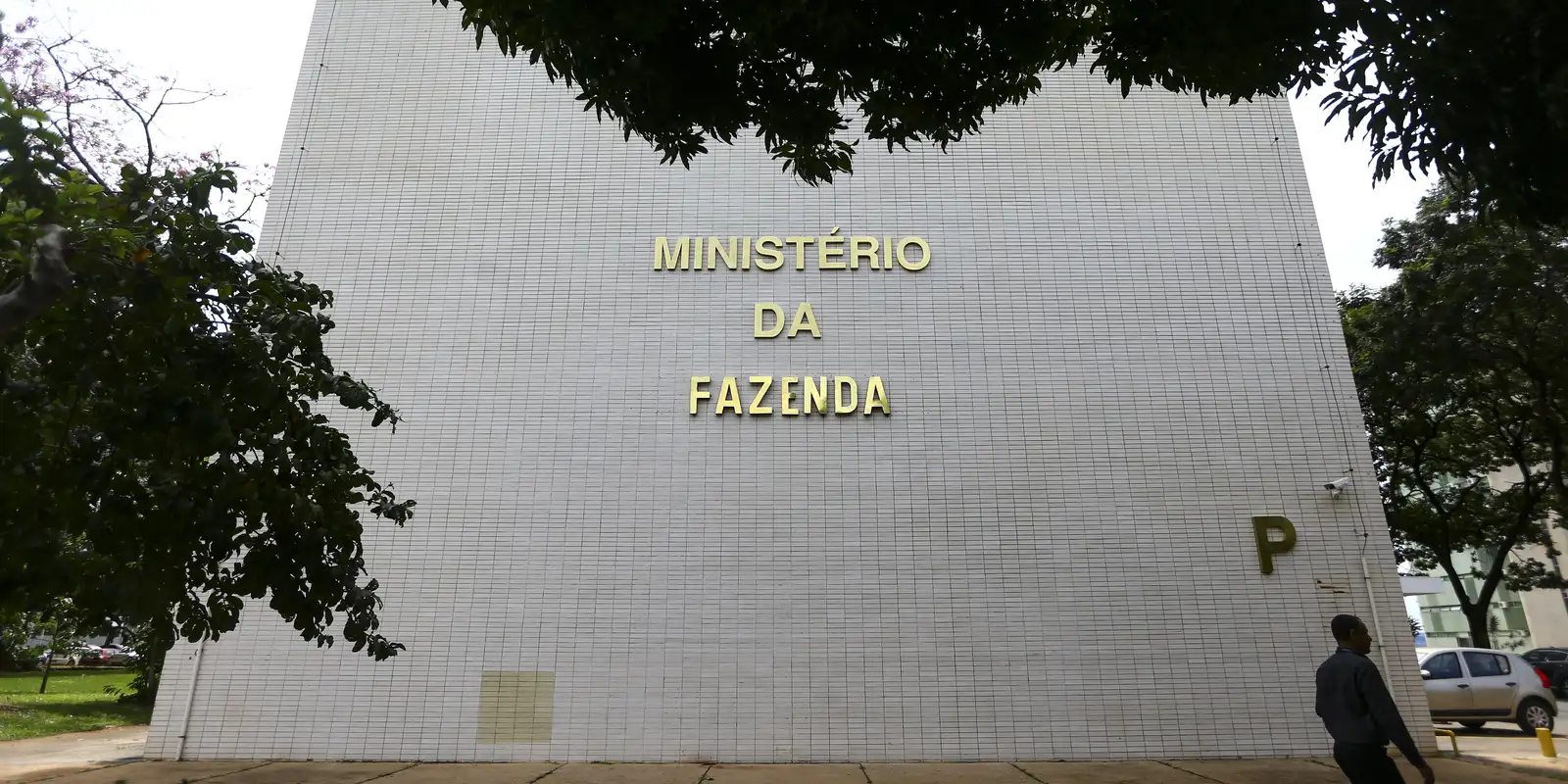 Governo deve recorrer ao STF sobre PEC de agentes de saúde
