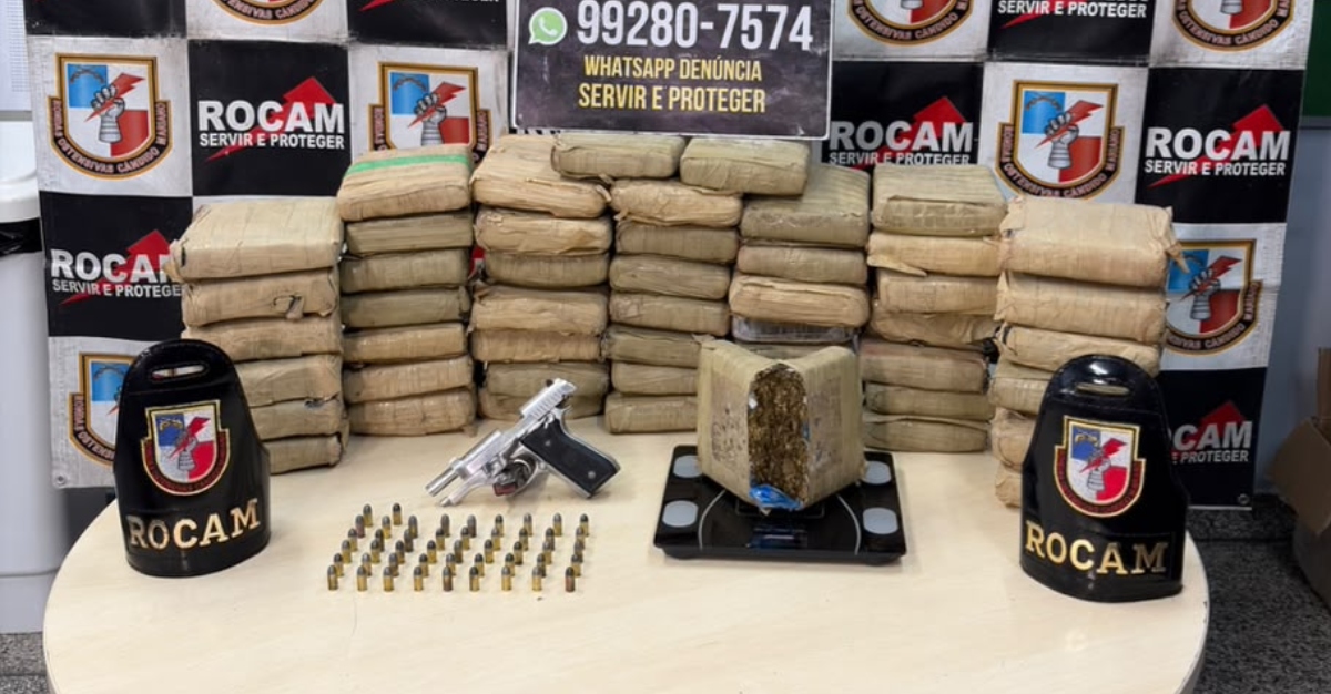 Traficantes abandonam 50 tabletes de skunk e arma ao fugir da Rocam em Manaus