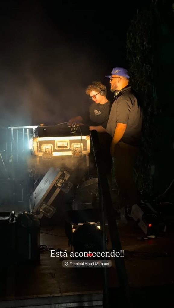 VÍDEO: DJ Daniel Salan chora após chuva destruir estrutura de festa, mas superação marca evento em Manaus