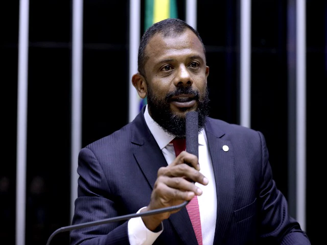 Investigações que envolveram 12 deputados da comissão de segurança