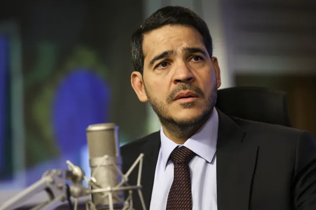 Master: PF fez pedido sigiloso para AGU barrar ação de André Mendonça