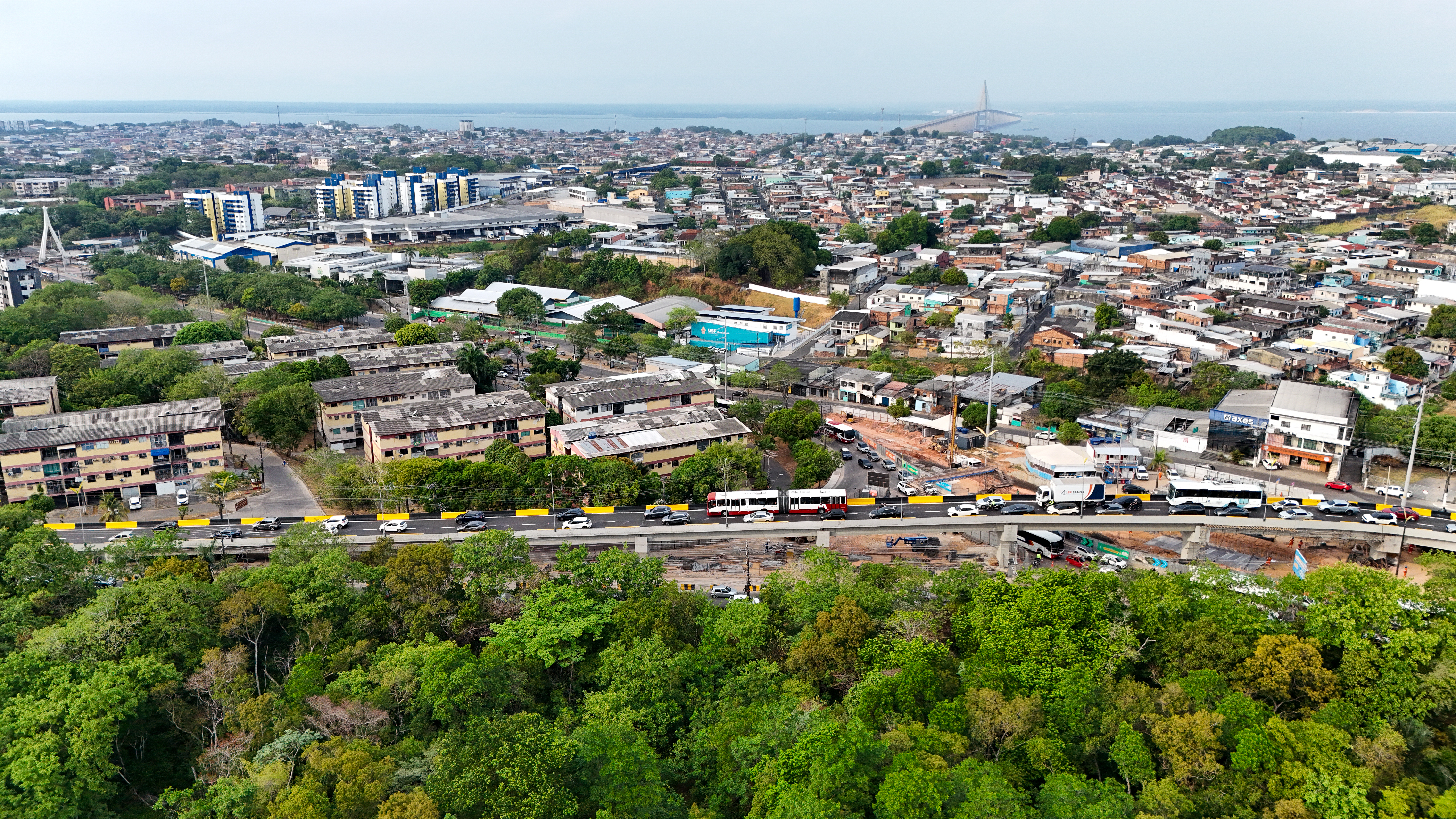 Alça superior do complexo viário Passarão é liberada em Manaus