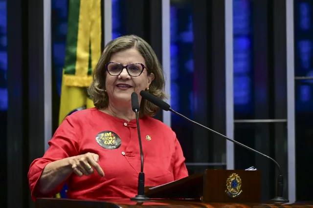 6x1: Senado aprova fim da escala sem redução salarial