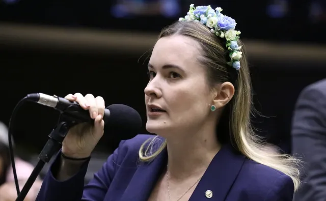 Bingo Gênero e Trabalho: PL da Misoginia, escala 6x1, aborto e mais