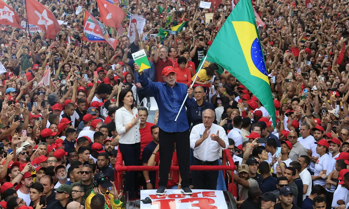 Exército de Lula: presidente consegue virada inédita