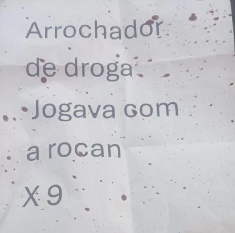 Primos são mortos a tiros em posto de gasolina em Manaus e bilhete vira pista na investigação