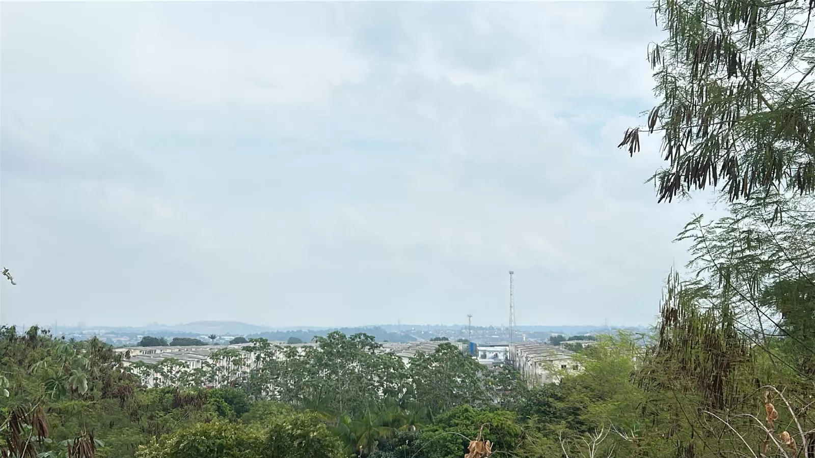 Manaus mantém aulas presenciais suspensas nesta quarta-feira (21) devido à qualidade do ar