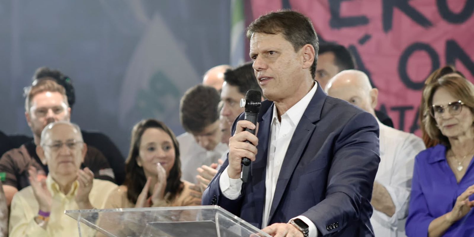 Tarcísio é reeleito governador de São Paulo