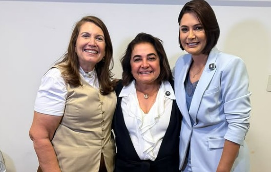 Michelle Bolsonaro grava vídeo para Maria do Carmo: 'sejam multiplicadores e se mobilizem'