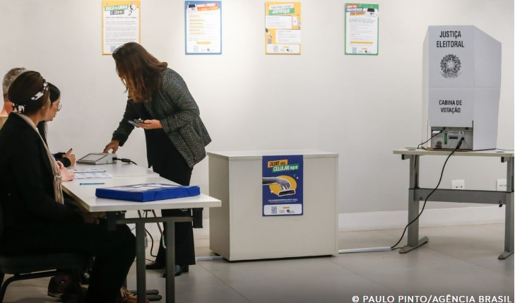 Mais de 20% dos eleitores aptos a votar no Amazonas não foram às urnas no primeiro turno